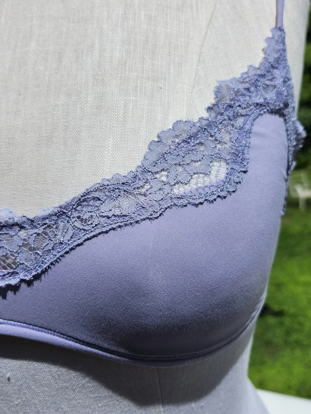 SKIMS Fits Everybody Lace-Trim Bralette in Color: Jupiter Sz Large - Picture 3 of 14